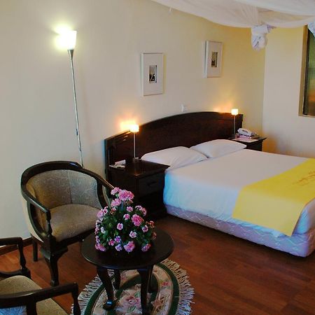 Giraffe Ocean View Hotel Daressalam Exterior foto