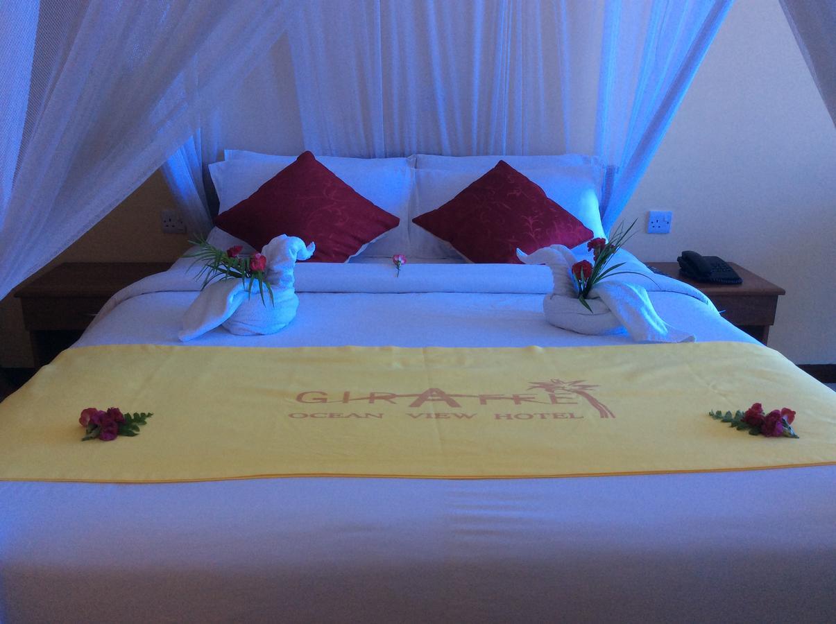 Giraffe Ocean View Hotel Daressalam Exterior foto