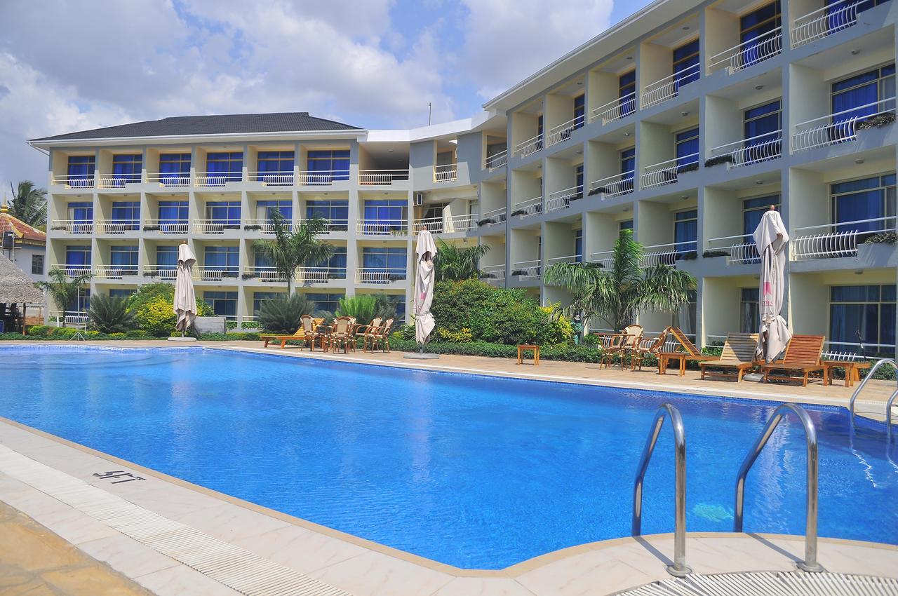 Giraffe Ocean View Hotel Daressalam Exterior foto
