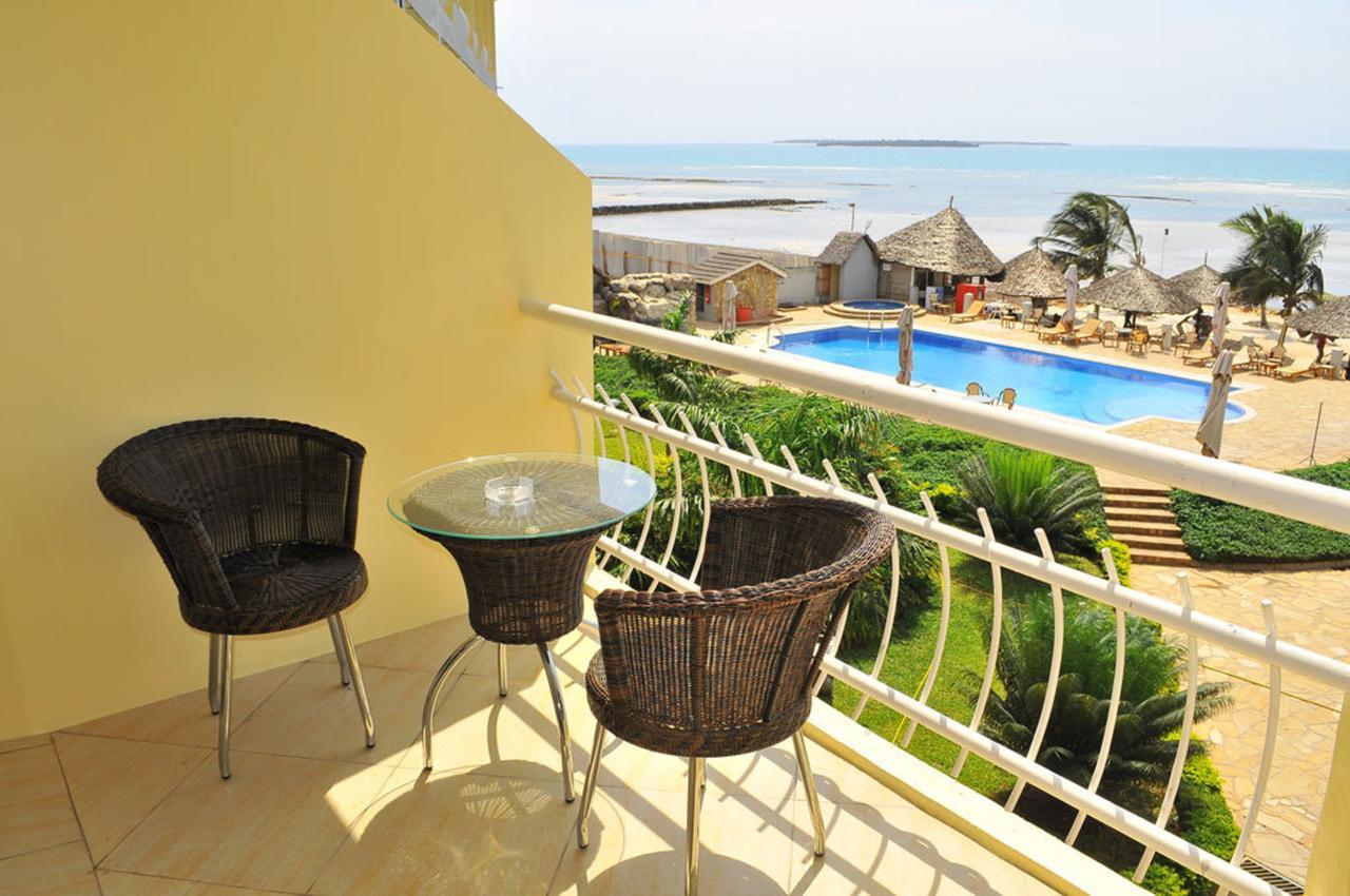 Giraffe Ocean View Hotel Daressalam Exterior foto